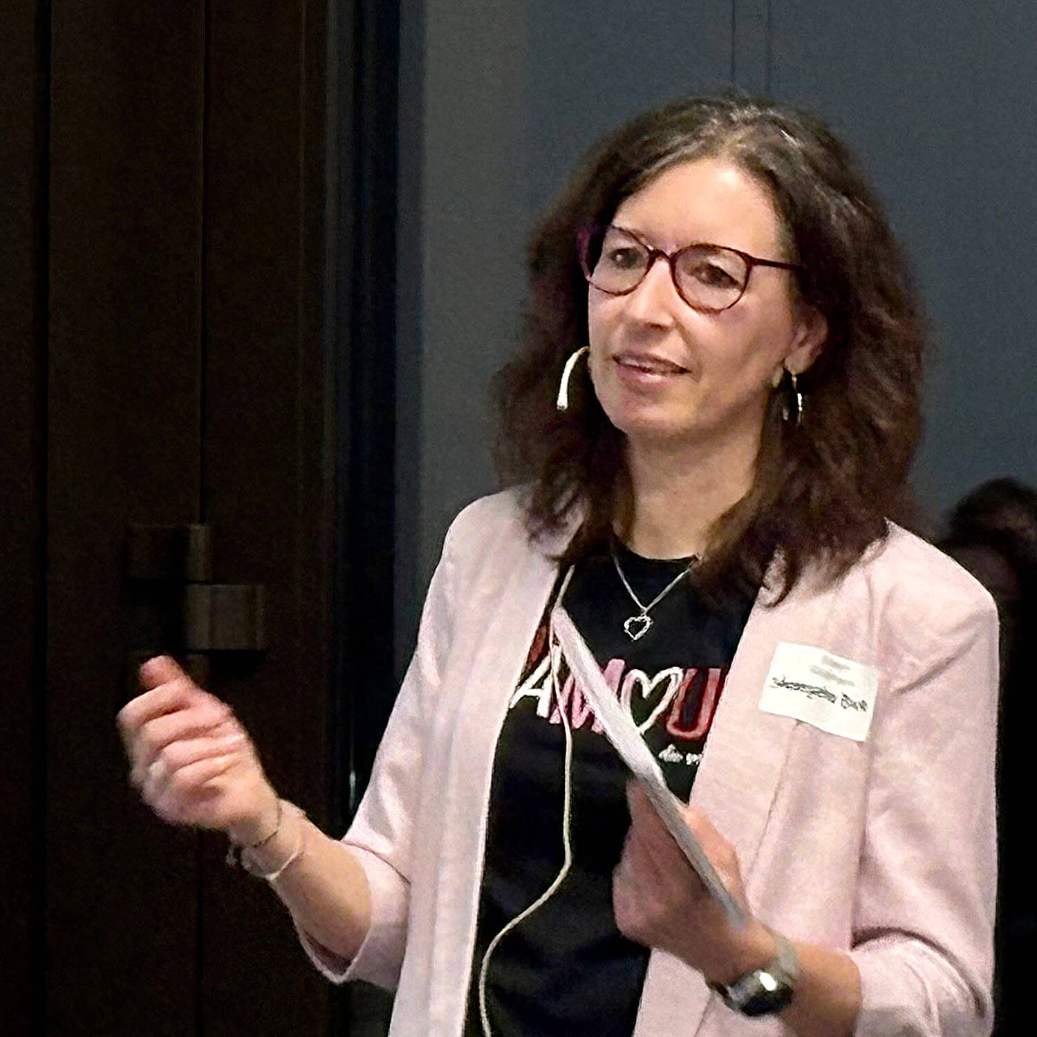 Speakerin Evelyn Großmann beim Vortrag